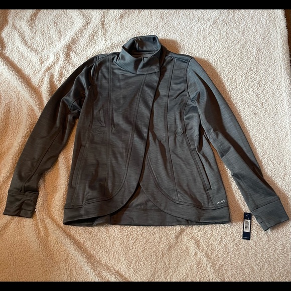 Jaanuu Jackets & Blazers - NWT Jaanuu Med wrap fleece cover up